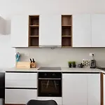 Luxury Apartment By Hi5 - Budapest Broadway