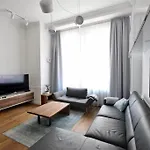 Luxury Apartment By Hi5 - Budapest Broadway