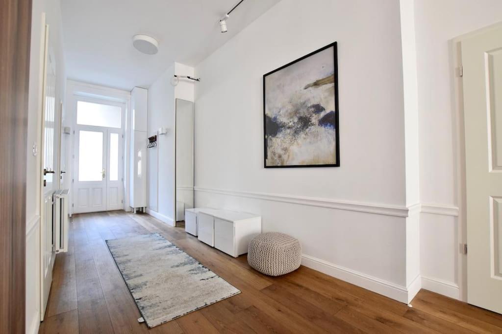 Apartment Luxury By Hi5 - Broadway Budapest